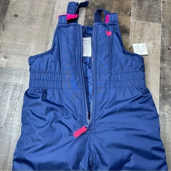 NWT Carters Snowbibs Girls size 24 months - Picture 7 of 10